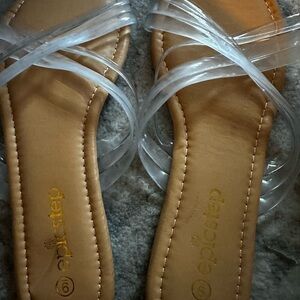 Epic step size 9 Women's Clear Strap Sandals